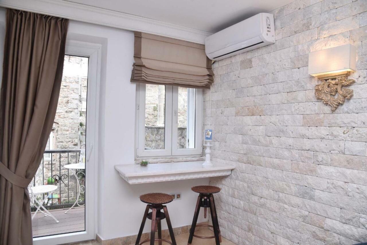 Old Town Skyline Apartment 3 بودفا المظهر الخارجي الصورة