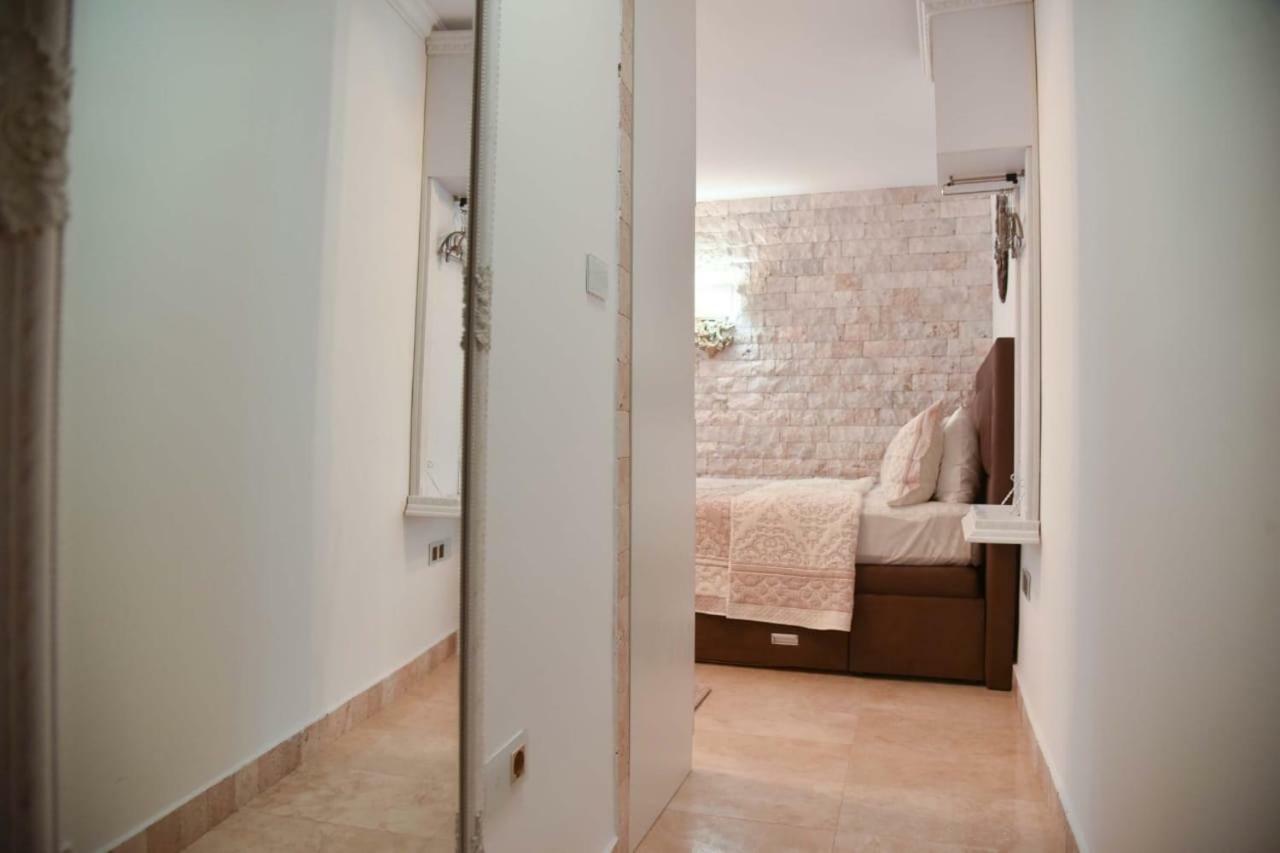 Old Town Skyline Apartment 3 بودفا المظهر الخارجي الصورة
